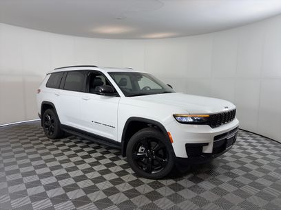 Used 2023 Jeep Grand Cherokee L Laredo