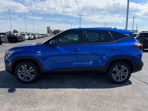 Used 2022 Kia Seltos LX AWD/4WD image 8