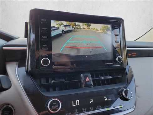Used 2022 Toyota Corolla LE w/ LE Convenience Package FWD image 18