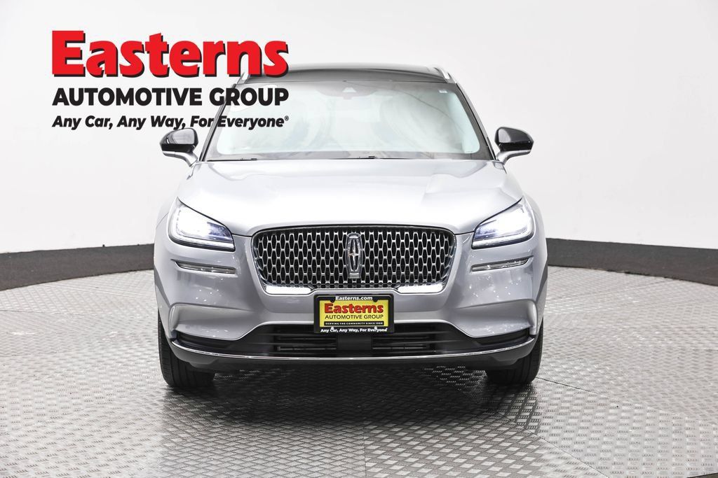 Used 2022 Lincoln Corsair AWD w/ Premium Package image 4