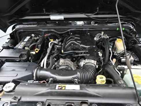 Used 2016 Jeep Wrangler Unlimited Sport w/ Quick Order Package 24S image 19