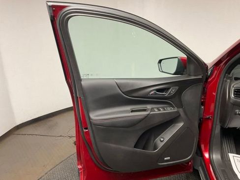 Certified 2024 Chevrolet Equinox RS w/ RS Leather Package AWD/4WD image 10