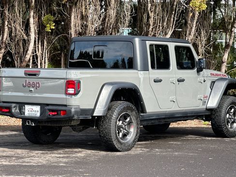 Used 2022 Jeep Gladiator Rubicon w/ Cold Weather Group image 4