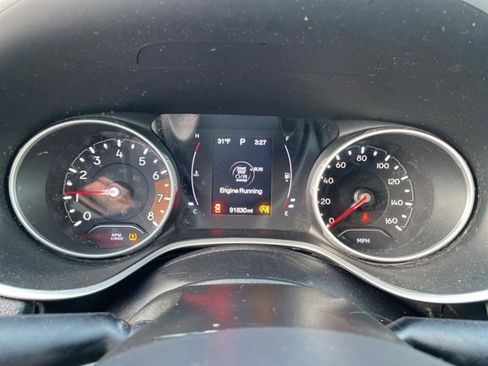 Certified 2019 Jeep Compass Latitude w/ Cold Weather Group image 21