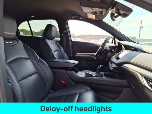 Used 2023 Cadillac XT4 Premium Luxury w/ Driver Assist Package FWD image 28
