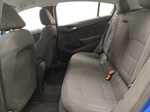 Used 2019 Chevrolet Cruze LT w/ Convenience Package FWD image 18