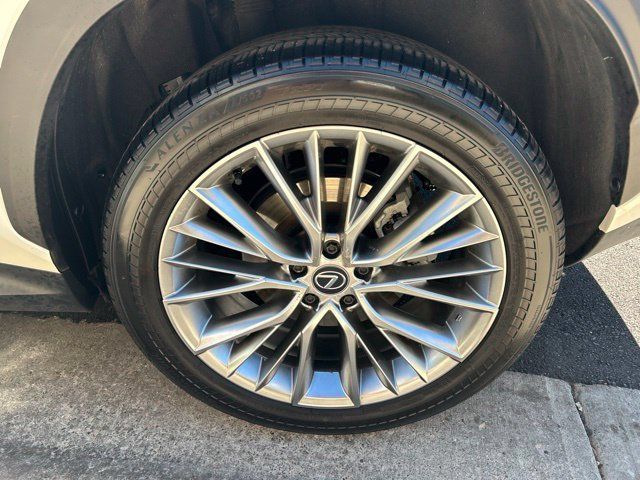 Used 2024 Lexus NX 350h AWD w/ Vision Package image 33