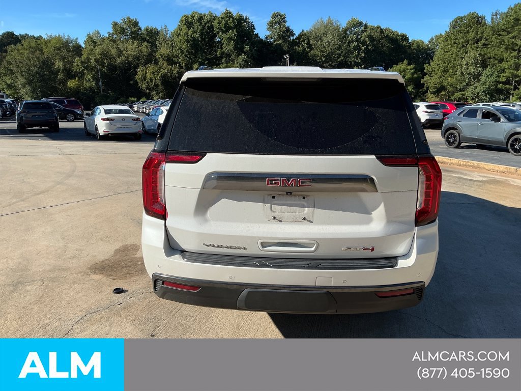 Used 2024 GMC Yukon XL AT4 AWD/4WD image 8