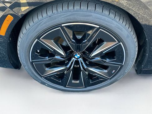 New 2026 BMW 760i xDrive w/ Executive Package image 26