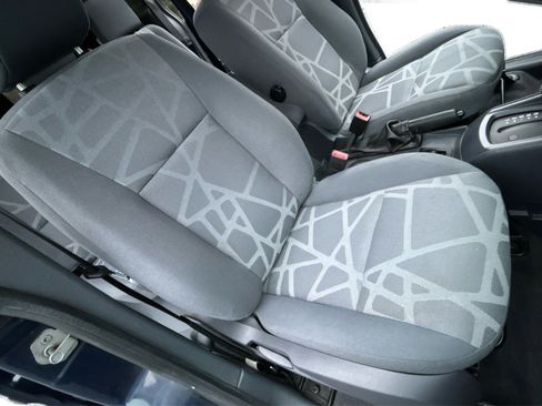 Used 2011 Ford Transit Connect XLT Premium image 29