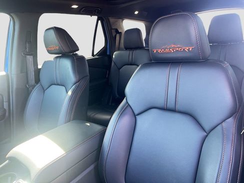 Used 2025 Honda Pilot TrailSport image 21