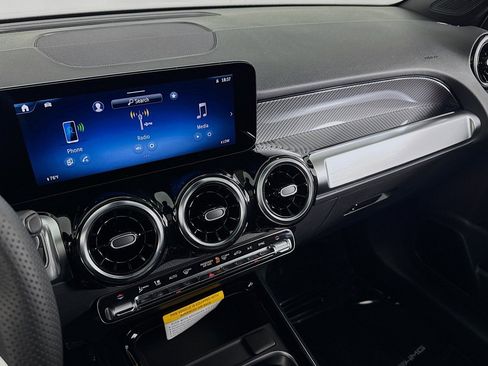 New 2026 Mercedes-Benz GLB 250 image 19