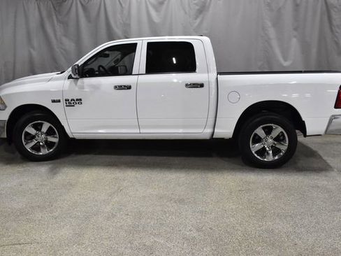 Used 2022 RAM 1500 Classic SLT image 6