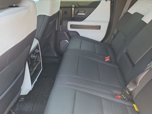 New 2025 GMC Hummer EV 3X w/ Extreme Off-Road Package image 24