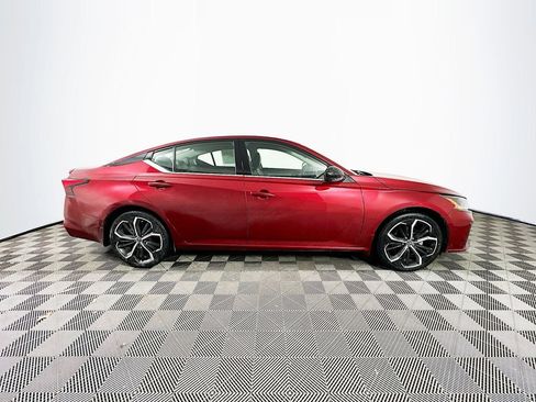 Certified 2023 Nissan Altima 2.5 SR image 12