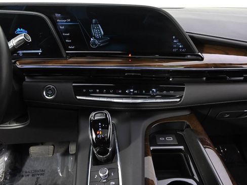 Certified 2024 Cadillac Escalade ESV Sport Platinum w/ LPO, ONYX Package image 28