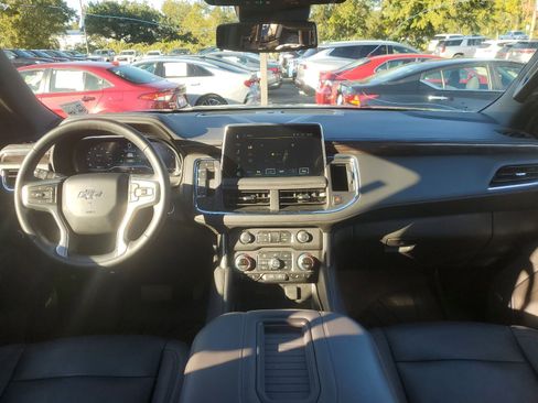 Certified 2024 Chevrolet Tahoe Z71 w/ Luxury Package image 9