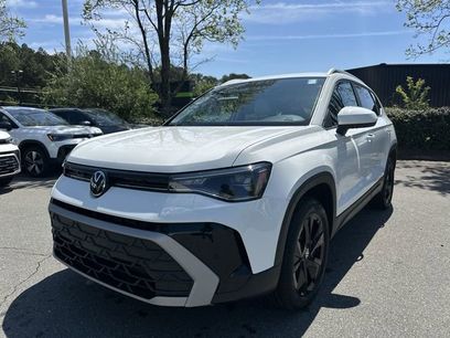 New 2026 Volkswagen Taos SE