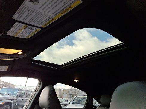 Certified 2023 INFINITI QX55 Essential image 14