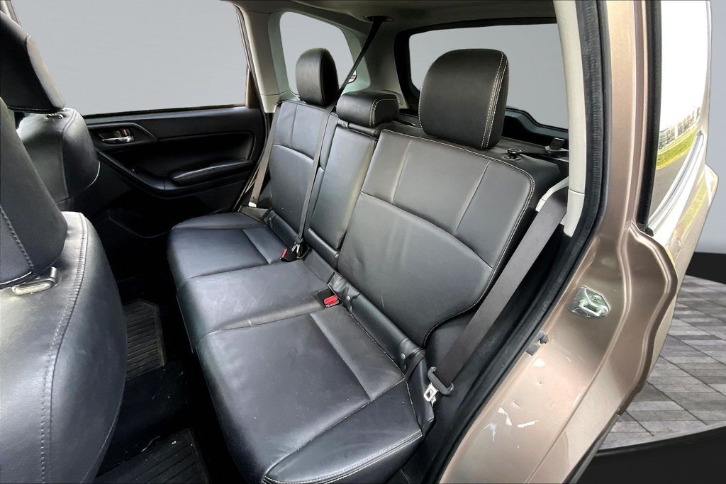 Used 2015 Subaru Forester 2.5i Limited AWD/4WD image 22