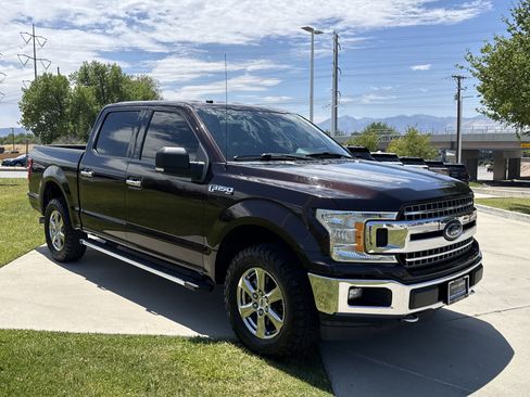 Used 2018 Ford F150 XLT w/ Equipment Group 302A Luxury AWD/4WD image 10