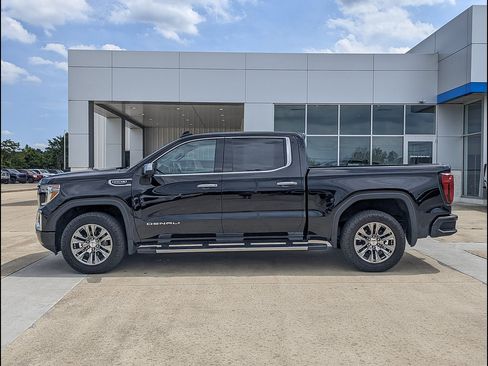 Used 2021 GMC Sierra 1500 Denali w/ Technology Package AWD/4WD image 9