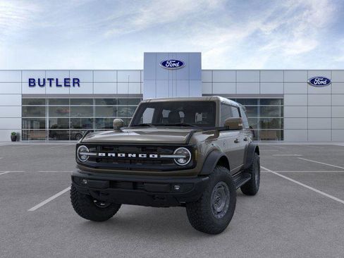 New 2025 Ford Bronco Outer Banks w/ Sasquatch Package image 6