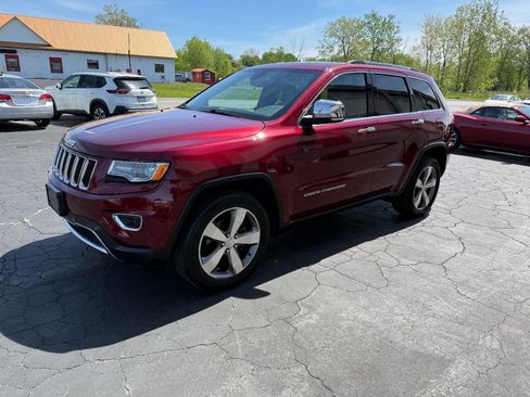 Used 2016 Jeep Grand Cherokee Limited w/ Luxury Group II AWD/4WD image 3