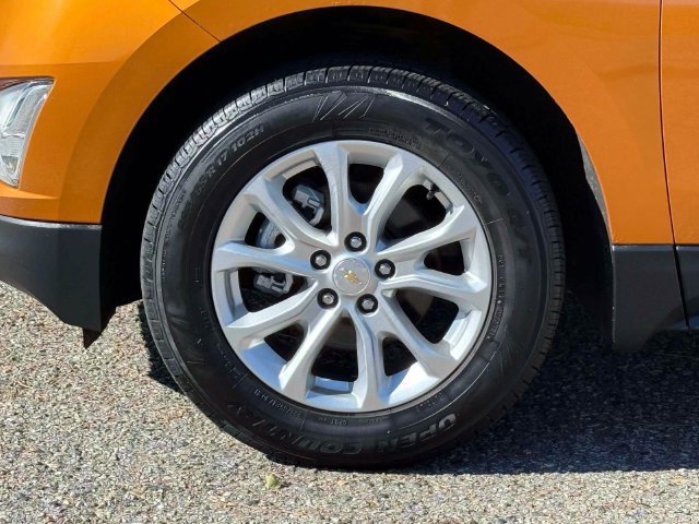 Used 2018 Chevrolet Equinox LT w/ LT True North Edition AWD/4WD image 9