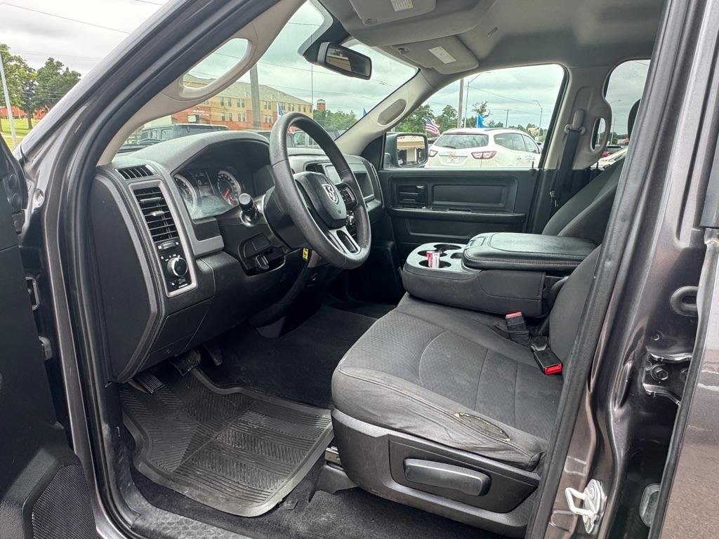 Used 2019 RAM 1500 Tradesman w/ Chrome Plus Package RWD image 14