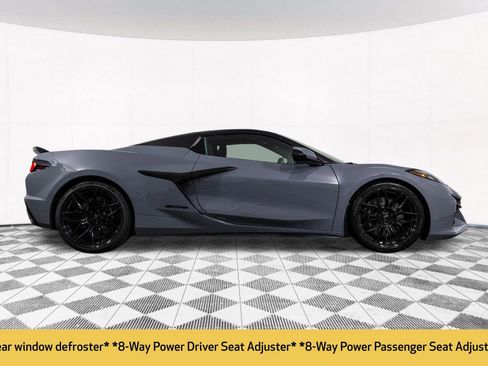 Used 2024 Chevrolet Corvette Z06 image 17
