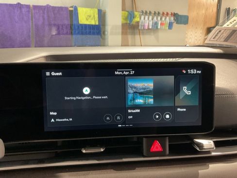 New 2026 Kia Carnival EX FWD image 17