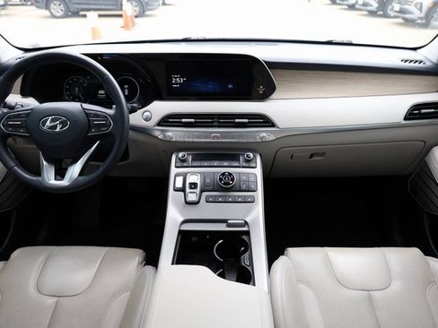 Used 2022 Hyundai Palisade Calligraphy w/ Cargo Package image 15