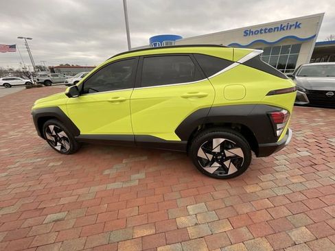 Used 2024 Hyundai Kona Limited image 28
