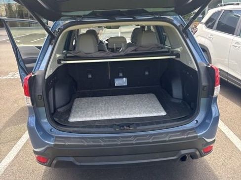 Used 2023 Subaru Forester Limited image 12