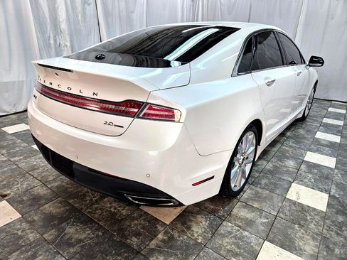 Used 2016 Lincoln MKZ image 5