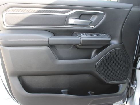 New 2026 RAM 1500 4x4 Crew Cab image 31