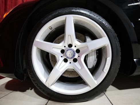 Used 2015 Mercedes-Benz SL 550 image 8