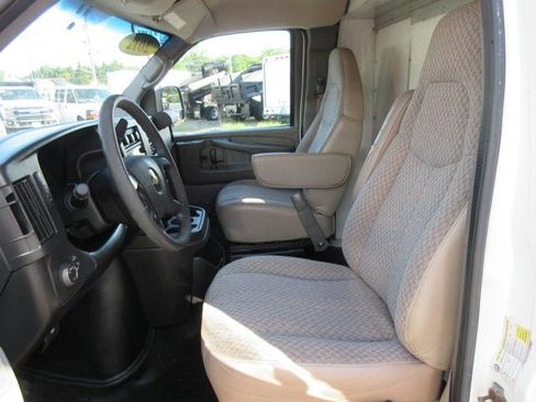 Used 2012 Chevrolet Express 3500 RWD image 14