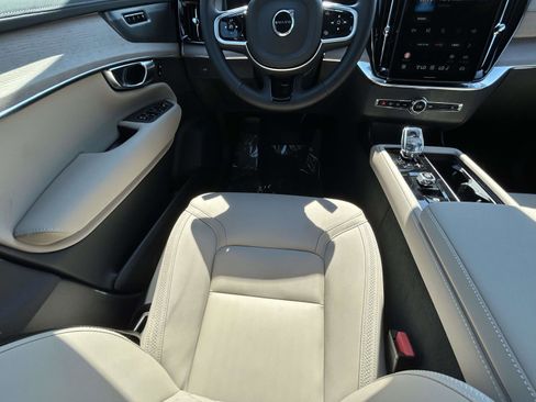 New 2026 Volvo XC90 B5 Plus image 14