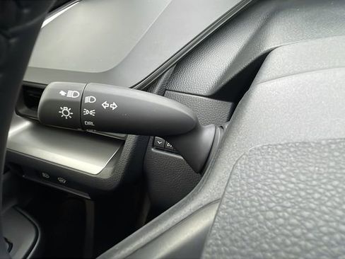 New 2026 Toyota Prius LE image 22