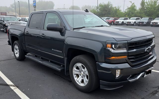Used 2017 Chevrolet Silverado 1500 LT w/ All Star Edition AWD/4WD image 3