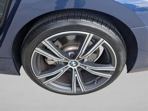 Used 2024 BMW 330i Sedan w/ Premium Package RWD image 21