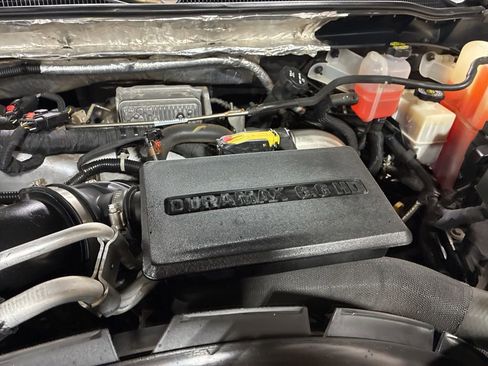 Used 2020 Chevrolet Silverado 2500 LTZ w/ LTZ Premium Package image 6