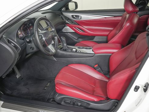 Used 2018 INFINITI Q60 Red Sport 400 w/ Pro Active Package image 12
