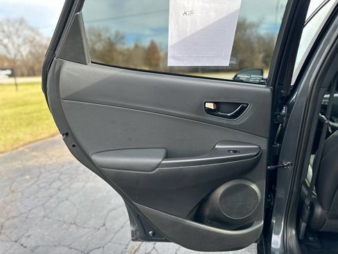 Used 2018 Hyundai Kona Limited image 17