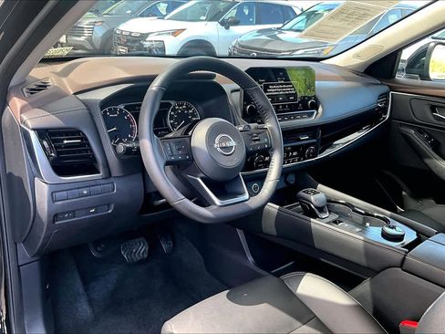 Certified 2023 Nissan Rogue SL w/ SL Premium Package AWD/4WD image 18