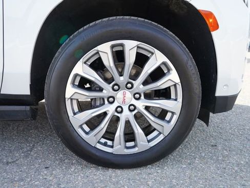 Used 2023 GMC Yukon Denali w/ Advanced Technology Package AWD/4WD image 94