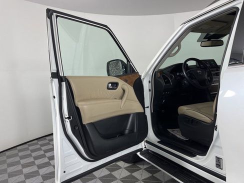 Used 2023 Nissan Armada SL image 13