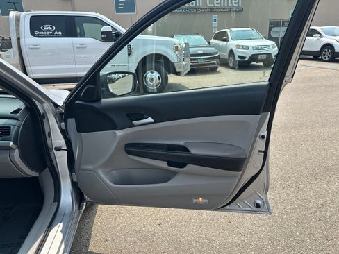 Used 2012 Honda Accord LX image 35
